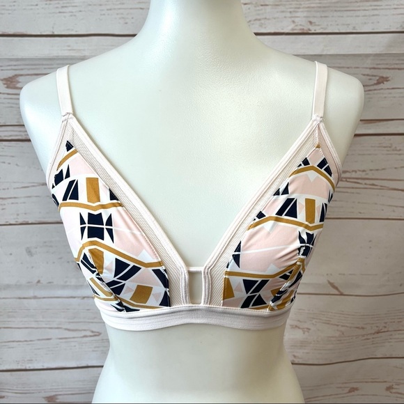 Lively Mesh Trim Busty Deco Bralette Bra - Picture 4 of 12